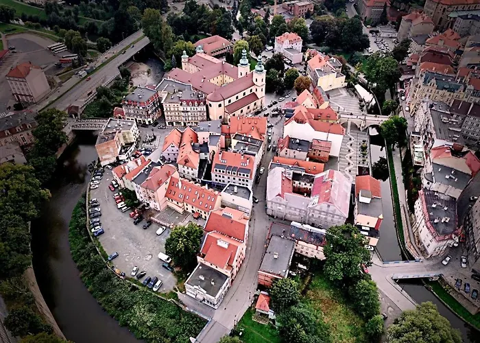 Apartament w centrum miasta z darmowym parkingiem dla dwojga -Apartamenty Pod Złotym Lwem IV