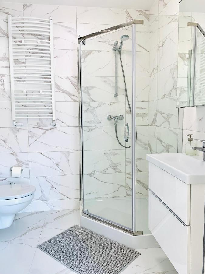 W Centrum Miasta Z Darmowym Parkingiem Dla Dwojga -apartamenty Pod Zlotym Lwem Apartment Kłodzko