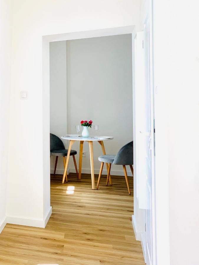 Apartment W Centrum Miasta Z Darmowym Parkingiem Dla Dwojga -apartamenty Pod Zlotym Lwem *